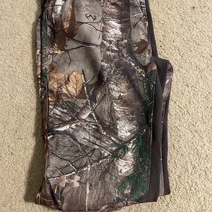 Size 6 UA Early Season Hunt Pants